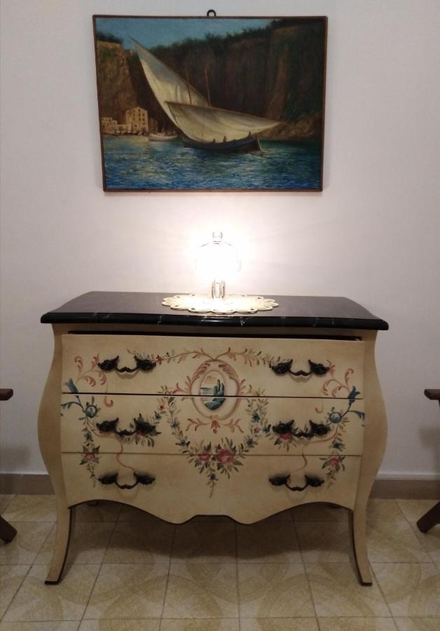 Casa De Angelis Orange & Blue Apartment Сант'Агнело Екстериор снимка
