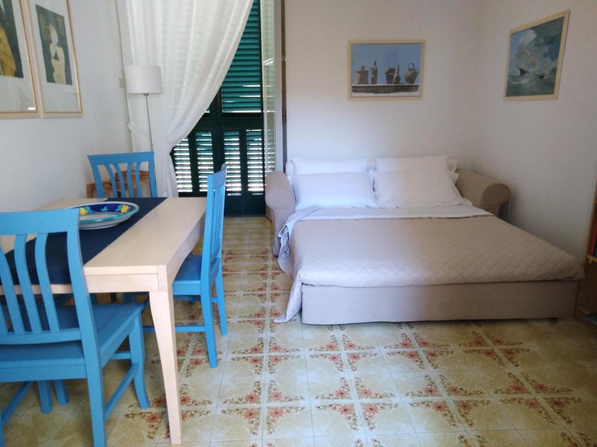 Casa De Angelis Orange & Blue Apartment Сант'Агнело Екстериор снимка
