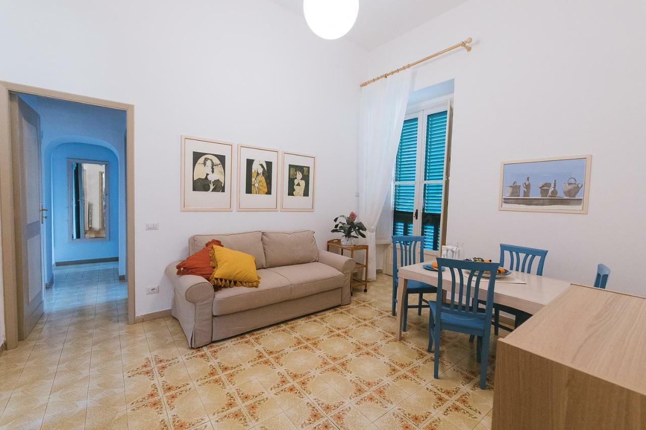 Casa De Angelis Orange & Blue Apartment Сант'Агнело Екстериор снимка