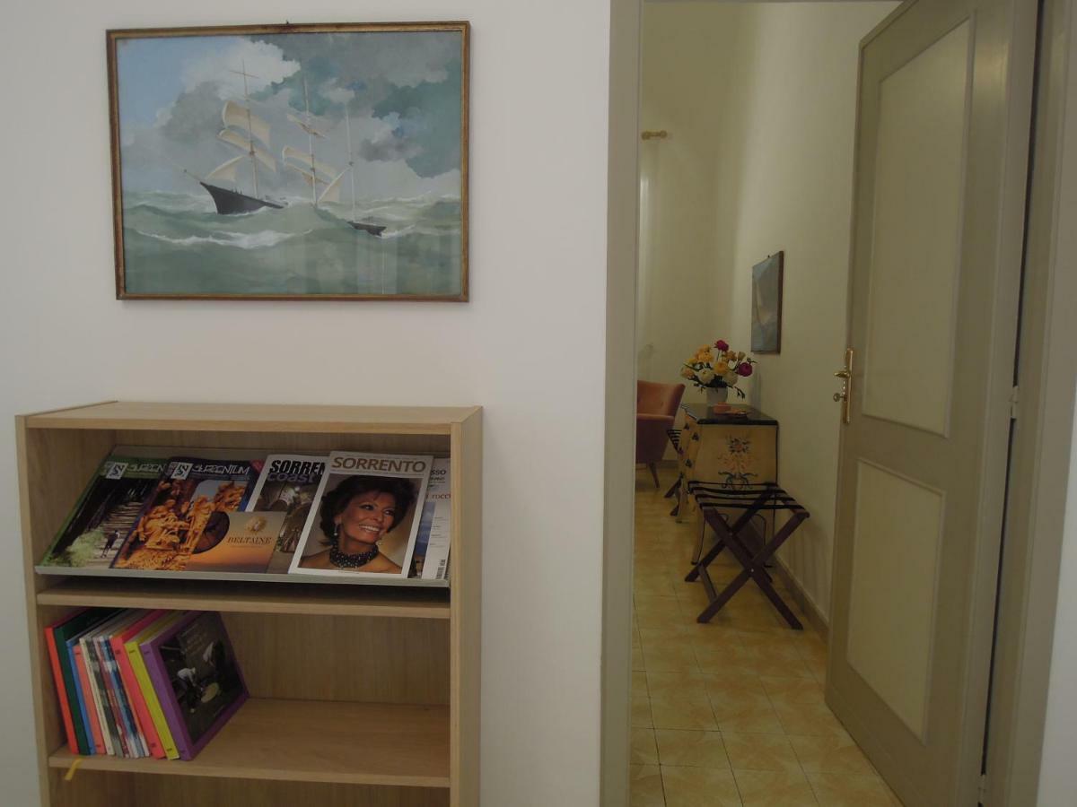 Casa De Angelis Orange & Blue Apartment Сант'Агнело Екстериор снимка